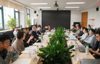 长篇小说《青烟》研讨会在中国人民大学文学院举行