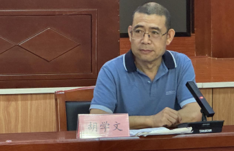 胡学文：以真诚与创新照亮创作之路