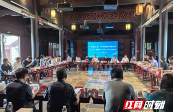 文学“寻根”从未过时 在碎片化世界中重建连续性可能