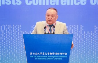 杜肯·玛斯木汗：近年来，许多中国文学在哈翻译出版