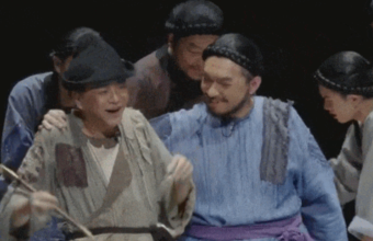 海派幽默对话文学巨匠，《兄弟阿Q》首演收官