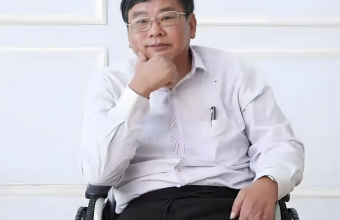 韦江荷新作——与毛毛的一次会面/高翔读评