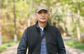 去山顶点燃篝火——人邻诗十首