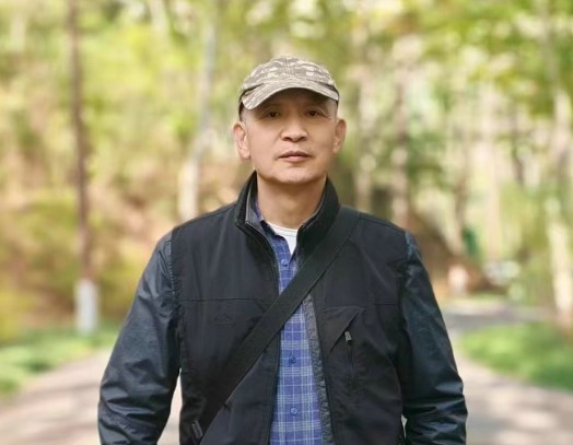 去山顶点燃篝火——人邻诗十首