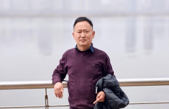 风宇书评|不是所有奔赴，都会抵达：微型小说《朱学者》折射的现实思考