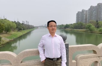 我的鸽子不知流浪到了何方?——王珂移情诗十五首