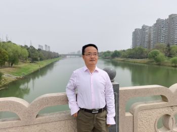 我的鸽子不知流浪到了何方?——王珂移情诗十五首