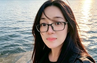 灵魂的淬火与情感的原色：评广东女诗人伊萍的爱情诗